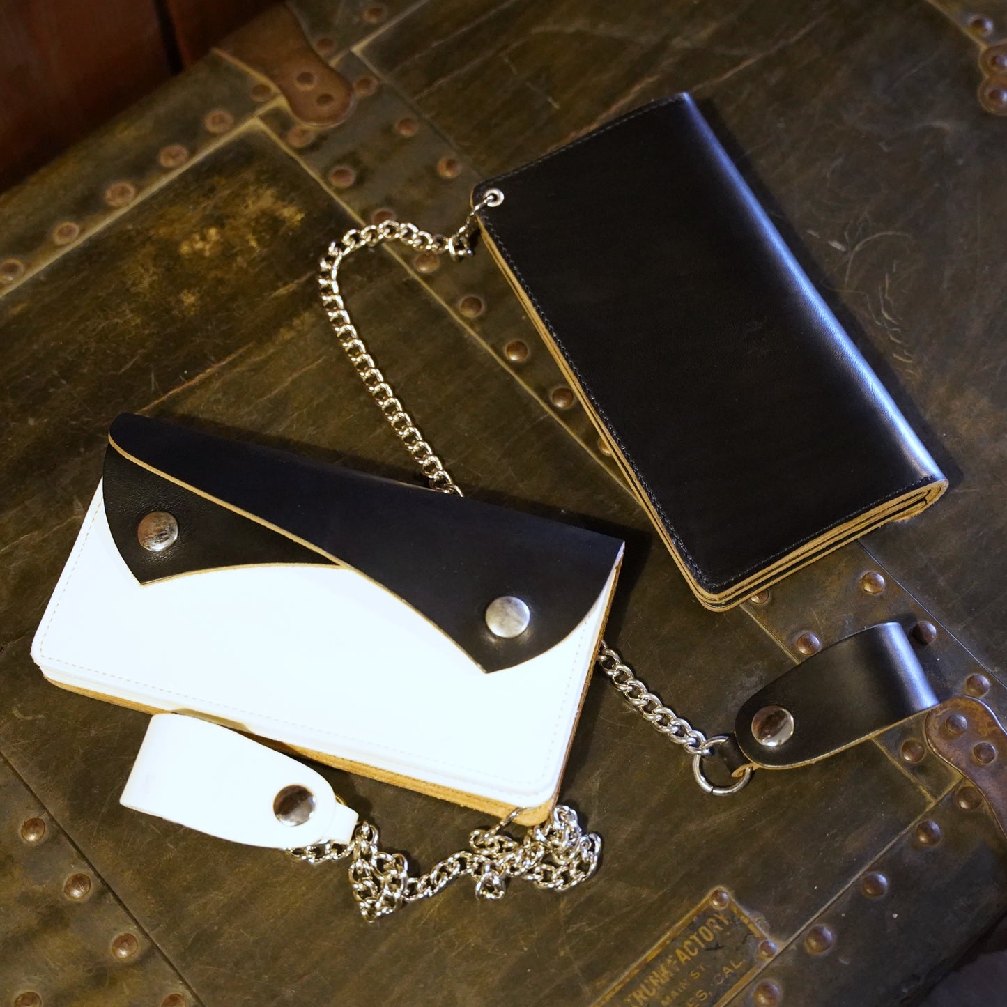 #260503 1950s Tracker Wallet