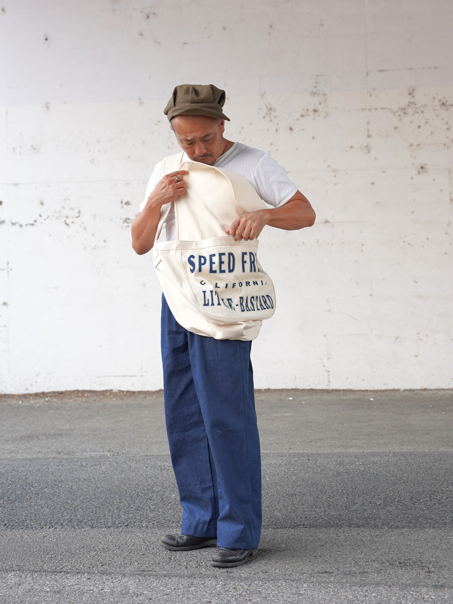 #250501 Newspaper Bag