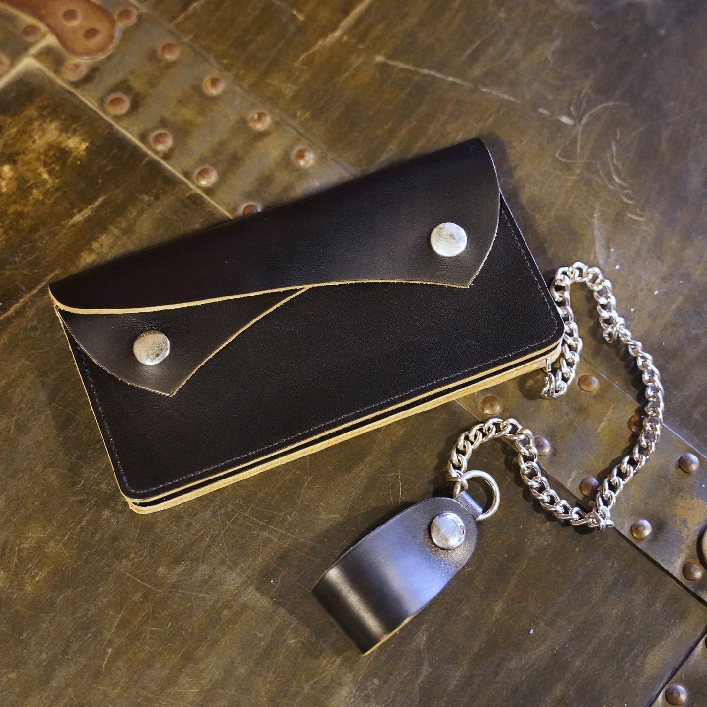 #260503 1950s Tracker Wallet