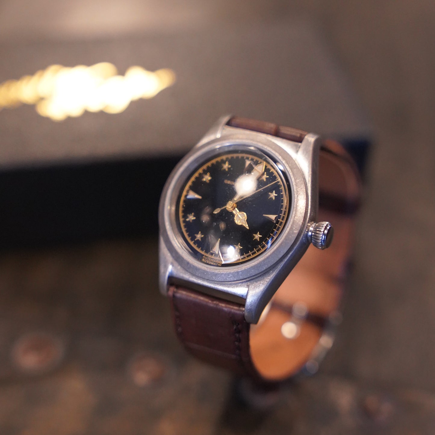 #312 1940 Watch - Bubble Back