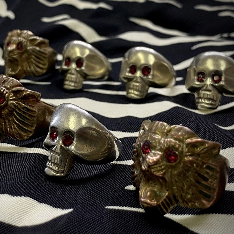 #337 1940 Skull Ring