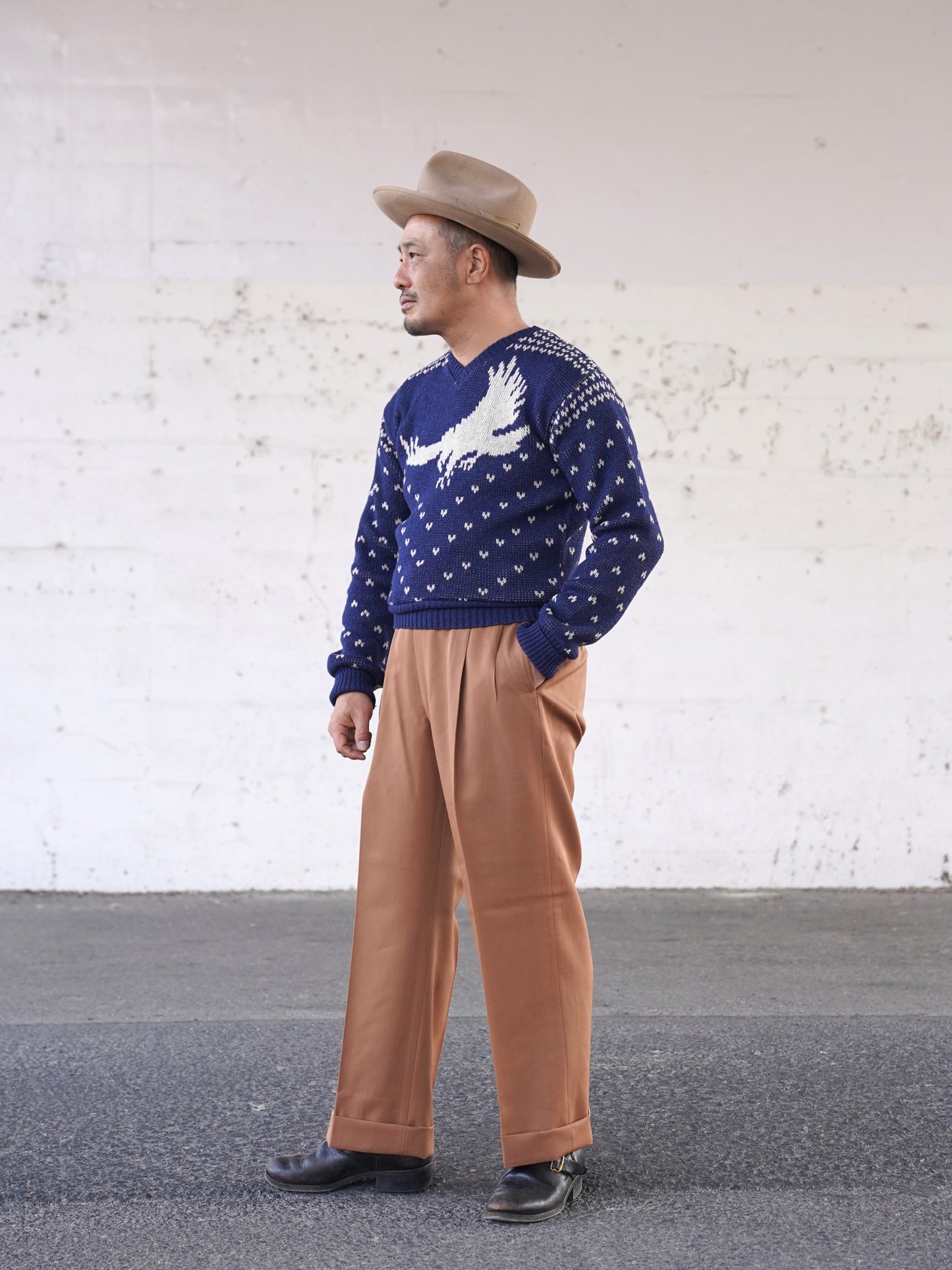 #250213 1950 V-neck Knit