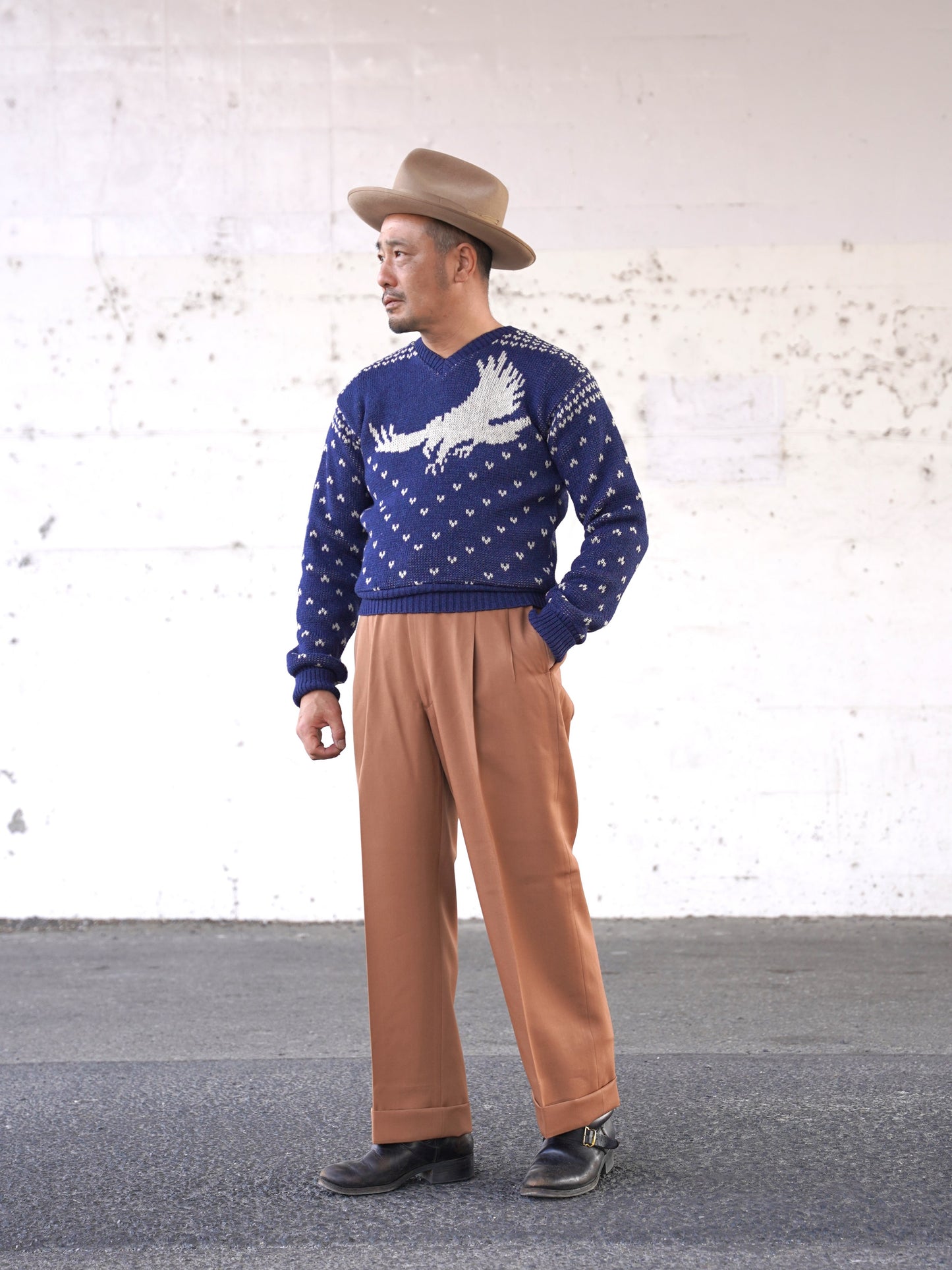 #250213 1950 V-neck Knit