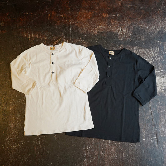 #250222 Henley neck TEE-Shirt