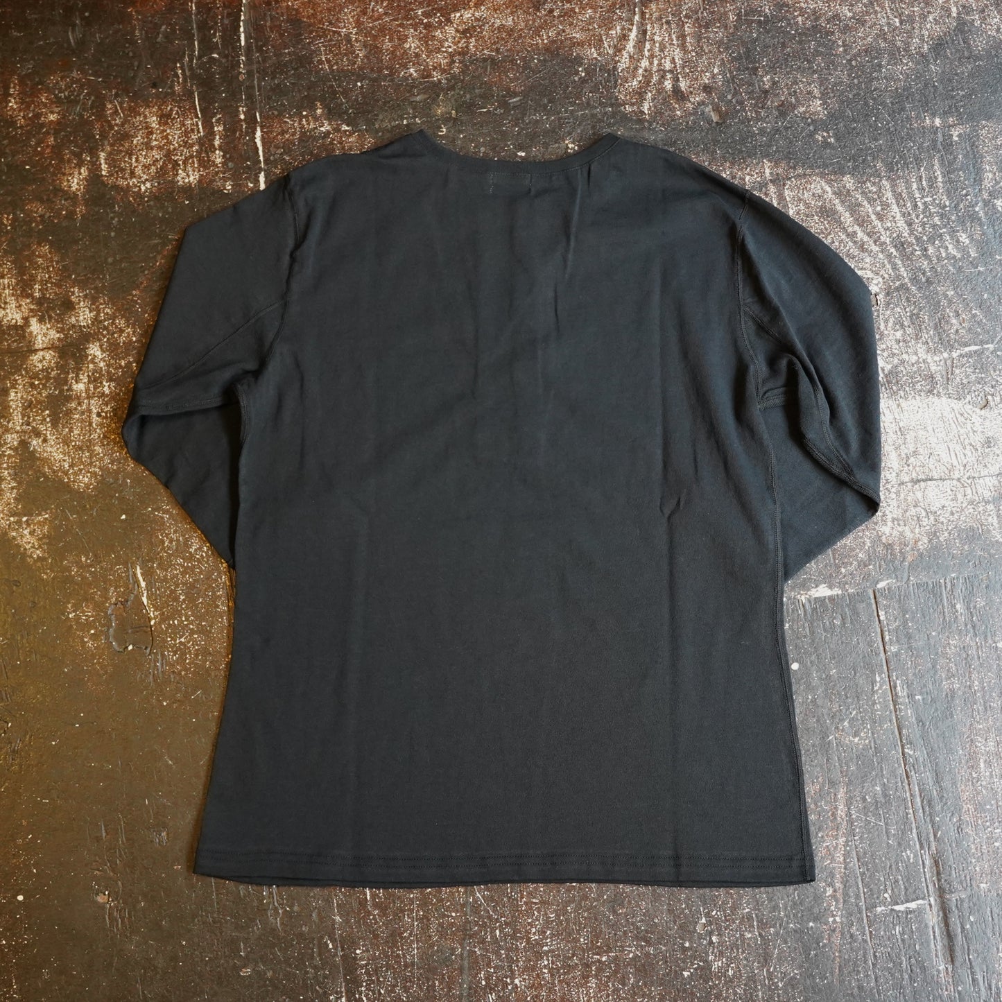 #250222 Henley neck TEE-Shirt