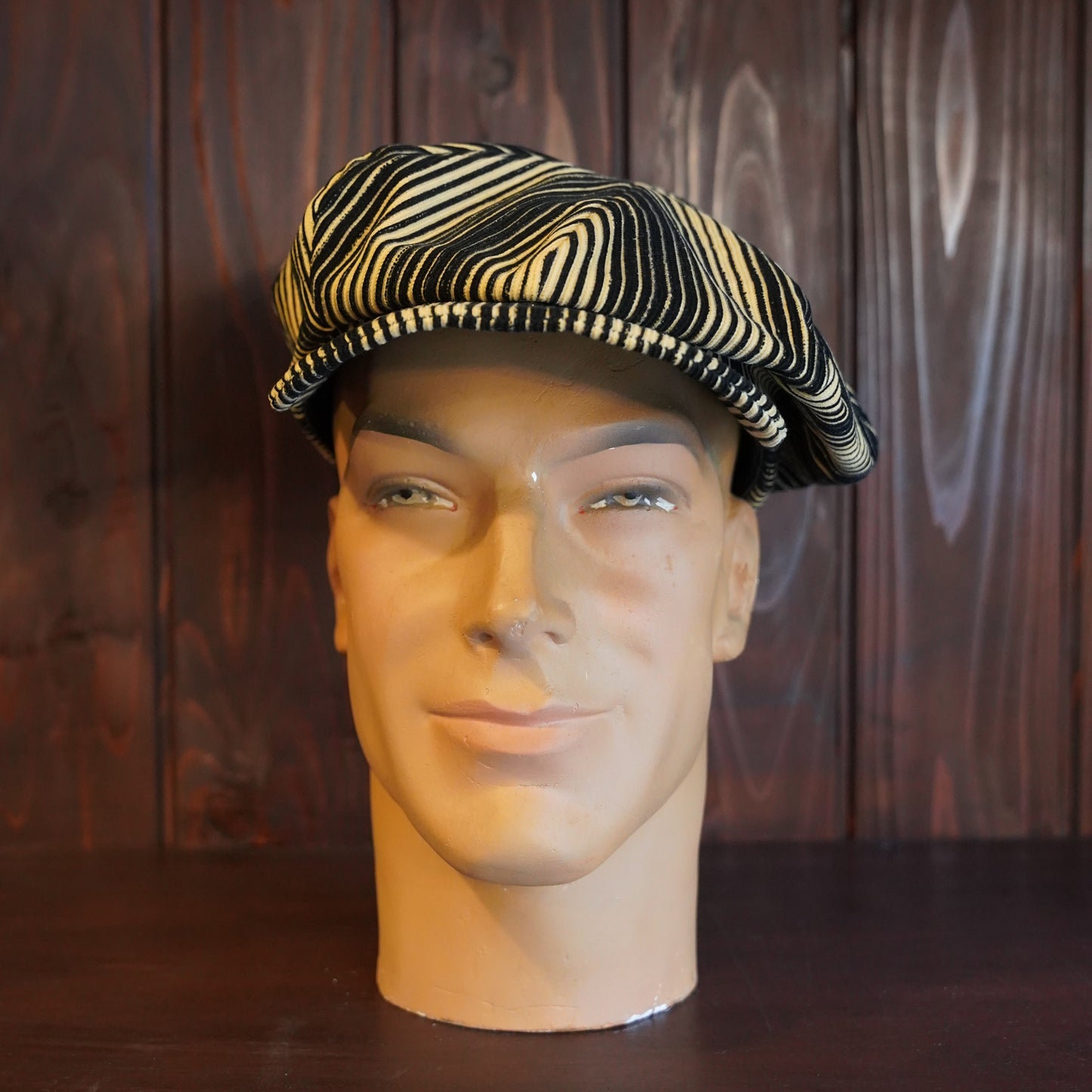 #260519 1940 Buddy Cap